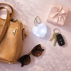 Heart-Shaped Automatic LED Purse Light Keychain