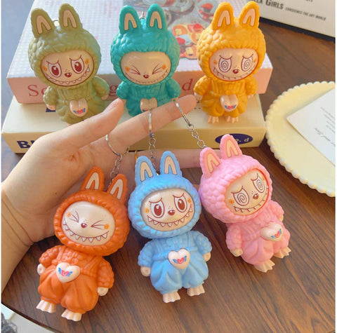 Labubu Doll Face Changing Keychain – Fun 3D Cartoon Character Keychain 🗝️✨